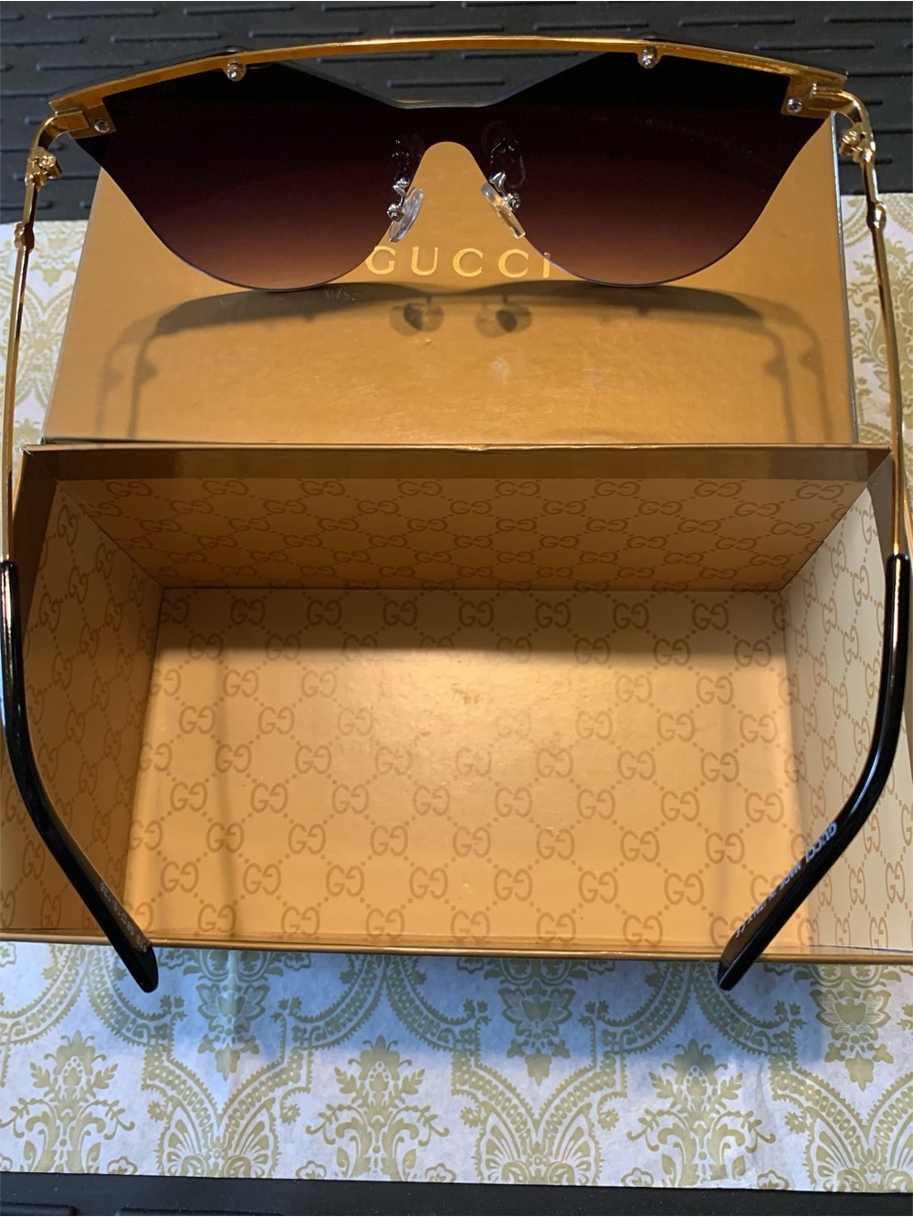 Gucci Women's Dark Purple Shield Sunglasses with Gold Bee Detail - Picture 6 of 12